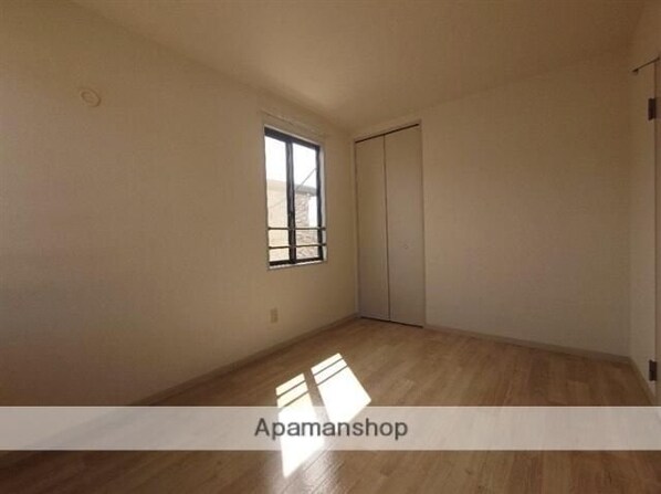 ライヴリタウンの物件内観写真